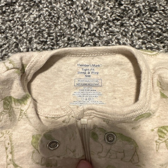 Members mark sleeper - Picture 3 of 3